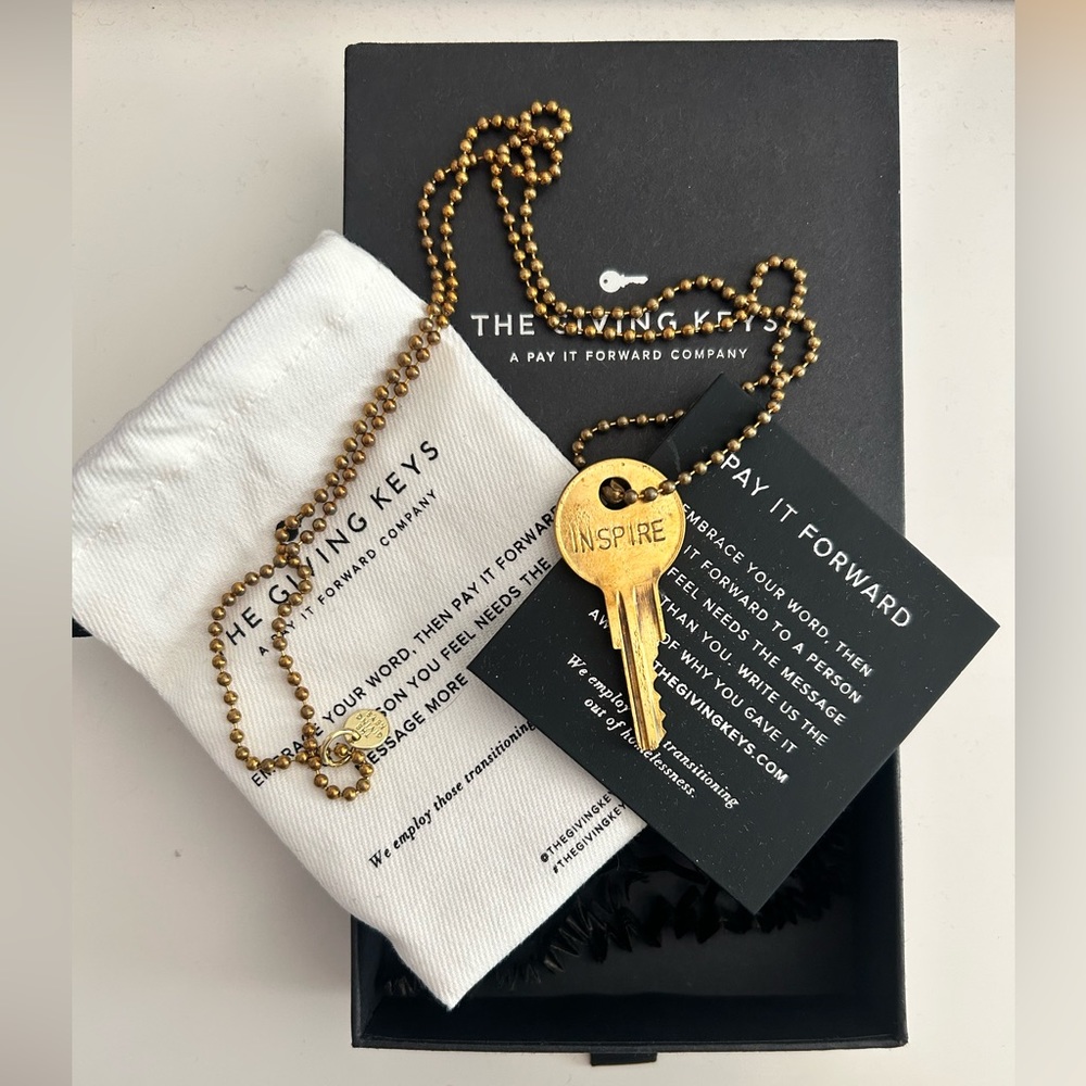 Nwt in box “inspire” full size The Giving key necklace